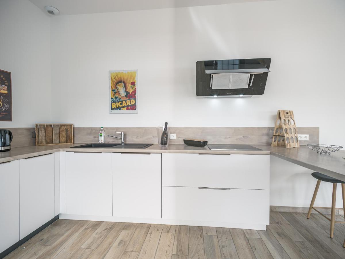 Loft Courtalon - Haut Standing - Patio - Parking Prives Lägenhet Troyes Exteriör bild
